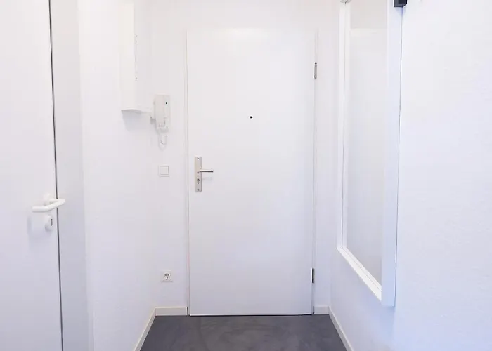 Modernes 2-roomapartment شقة *